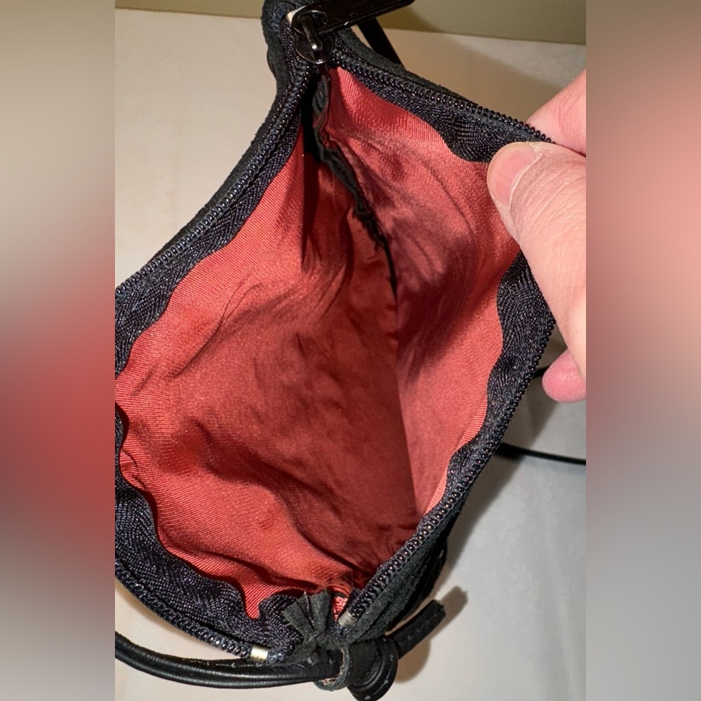 NWOT Purse: Suede, Crossbody, Stamped-Leather Decor, Zip Closure, Red Interior - Picture 3 of 7